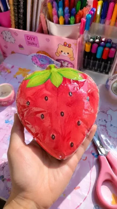 Paper Squishy de fresa roja